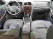 2001 Hyundai Sonata GLS z VIN KMHWF35VX1A372516, wystawiony jako Copart lot #76357494 z przebiegiem 170 642 mil mil oraz Szkoda całkowita • Salvage title. Historia ofert i sprzedaży dostępna na DreamBid. Obrazek 8.