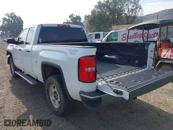 2016 GMC Sierra 1500 с VIN 1GTR1LEC8GZ389274, выставлен на аукционе IAAI как лот 41239059 с пробегом 163 976 миль миль и . История ставок и продаж доступна на DreamBid. Изображение 3.