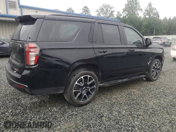 2021 Chevrolet Tahoe RST z VIN 1GNSKRKD2MR302180, wystawiony jako Copart lot #63034375 z przebiegiem 57 188 mil mil oraz Szkoda całkowita • Salvage title. Historia ofert i sprzedaży dostępna na DreamBid. Obrazek 3.