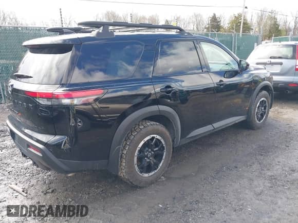 2024 Nissan Pathfinder Rock Creek with VIN 5N1DR3BD2RC283453, listed as a IAAI auction lot 41707619 with 547 mi miles and . Bid and sale history available at DreamBid. Image 4.