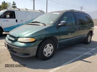 1999 Dodge Caravan with VIN 2B4GP25R6XR415186, listed as a Copart auction lot 68574285 with 179,611 mi miles and Clean title. Bid and sale history available at DreamBid. Image 1.