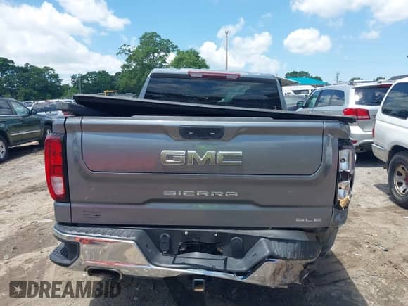 2022 GMC Sierra 1500 SLE with VIN 3GTP8BEK7NG121544, listed as a IAAI auction lot 42320833 with Not provided miles and . Bid and sale history available at DreamBid. Image 15.