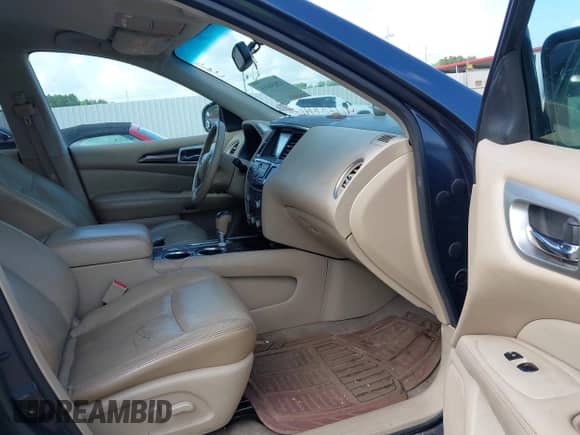 2014 Nissan Pathfinder Platinum Hybrid with VIN 5N1CR2MN5EC640761, listed as a IAAI auction lot 42654416 with 179,570 mi miles and . Bid and sale history available at DreamBid. Image 5.