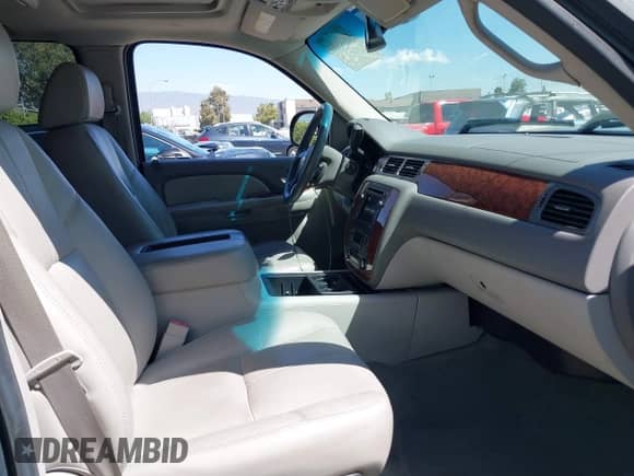 2007 Chevrolet Silverado 2500HD 1LT с VIN 1GCHK23K97F518587, выставлен на аукционе IAAI как лот 43153084 с пробегом 228 013 миль миль и . История ставок и продаж доступна на DreamBid. Изображение 5.