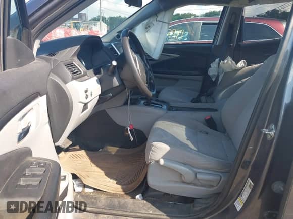 2016 Honda Pilot LX z VIN 5FNYF6H12GB068698, wystawiony jako IAAI lot #42739636 z przebiegiem 172 706 mil mil oraz . Historia ofert i sprzedaży dostępna na DreamBid. Obrazek 5.