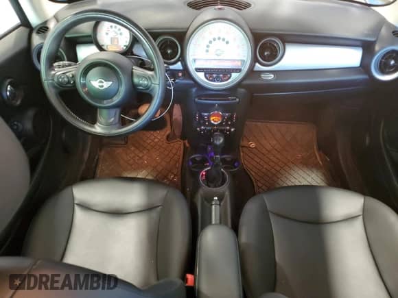 2013 MINI Hardtop with VIN WMWSU3C54DT686969, listed as a Copart auction lot 62160145 with 100,636 mi miles and Clean title. Bid and sale history available at DreamBid. Image 8.