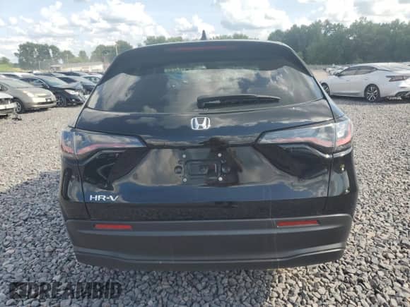 2024 Honda HR-V LX z VIN 3CZRZ2H33RM782452, wystawiony jako Copart lot #68436815 z przebiegiem 30 618 mil mil oraz Szkoda całkowita • Salvage title. Historia ofert i sprzedaży dostępna na DreamBid. Obrazek 6.