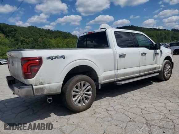 2024 Ford F-150 Lariat с VIN 1FTFW5L56RFB66594, выставлен на аукционе Copart как лот 69544925 с пробегом 21 982 миль миль и Списание • Salvage title. История ставок и продаж доступна на DreamBid. Изображение 3.