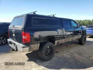 2011 Chevrolet Silverado 2500HD LT z VIN 1GC1KXC8XBF101250, wystawiony jako Copart lot #86102495 z przebiegiem 222 062 mil mil oraz Szkoda całkowita • Salvage title. Historia ofert i sprzedaży dostępna na DreamBid. Obrazek 3.