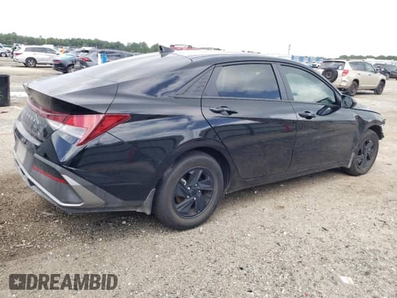 2025 Hyundai Elantra SE with VIN KMHLL4DG5SU941292, listed as a Copart auction lot 71308265 with 23,845 mi miles and Non repairable. Bid and sale history available at DreamBid. Image 3.