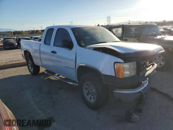 2008 GMC Sierra 1500 Work Truck z VIN 1GTEC19X98Z221753, wystawiony jako Copart lot #43837275 z przebiegiem 80 147 mil mil oraz Szkoda całkowita • Salvage title. Historia ofert i sprzedaży dostępna na DreamBid. Obrazek 4.