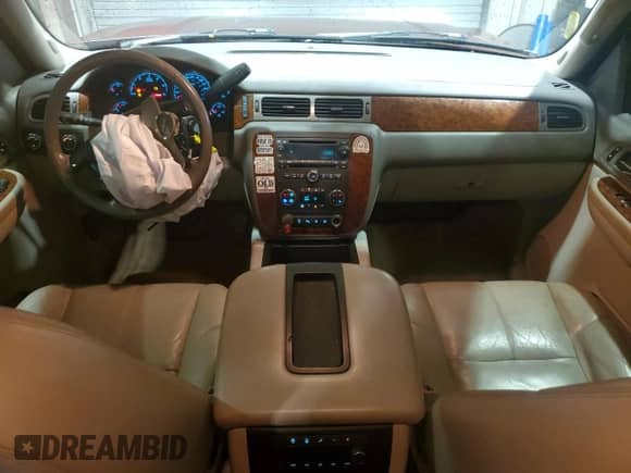 2008 Chevrolet Tahoe LTZ with VIN 1GNFK130X8J114705, listed as a Copart auction lot 66321005 with 259,161 mi miles and Salvage title. Bid and sale history available at DreamBid. Image 8.