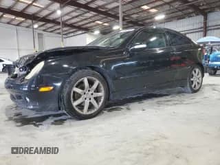 2002 Mercedes-Benz C 230/260/280/320 with VIN WDBRN47J42A315779, listed as a Copart auction lot 61552045 with Not provided miles and Non repairable. Bid and sale history available at DreamBid. Image 1.