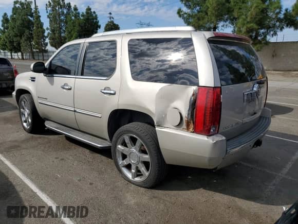 2007 Cadillac Escalade with VIN 1GYFK63887R225050, listed as a Copart auction lot 81780695 with 142,965 mi miles and Clean title. Bid and sale history available at DreamBid. Image 2.