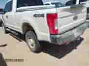 2019 Ford F-250 XL z VIN 1FT7X2B69KED14002, wystawiony jako IAAI lot #43143391 z przebiegiem 174 499 mil mil oraz . Historia ofert i sprzedaży dostępna na DreamBid. Obrazek 3.