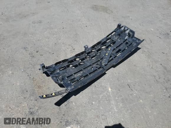 2024 Chevrolet Silverado 1500 Custom Trail Boss z VIN 3GCUDCE81RG113566, wystawiony jako Copart lot #54438685 z przebiegiem 28 275 mil mil oraz Szkoda całkowita • Salvage title. Historia ofert i sprzedaży dostępna na DreamBid. Obrazek 12.