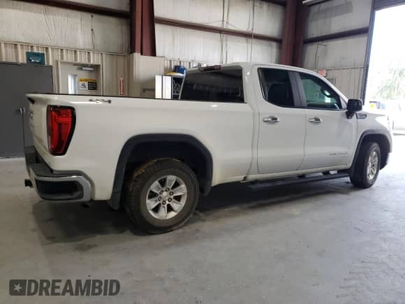 2019 GMC Sierra 1500 with VIN 1GTR9AEF5KZ274583, listed as a Copart auction lot 63421735 with 81,384 mi miles and Clean title. Bid and sale history available at DreamBid. Image 3.