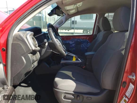 2020 Toyota Tacoma SR5 с VIN 3TMBZ5DN5LM026225, выставлен на аукционе Copart как лот 48019185 с пробегом 82 991 миль миль и Списание • Salvage title. История ставок и продаж доступна на DreamBid. Изображение 7.