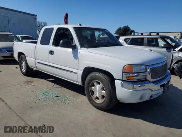 2005 GMC Sierra 1500 SLT with VIN 1GTEC19T95Z255488, listed as a Copart auction lot 46827545 with Not provided miles and Salvage title. Bid and sale history available at DreamBid. Image 4.