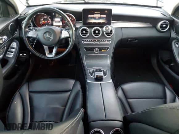 2016 Mercedes-Benz C 350e z VIN 55SWF4HB6GU165454, wystawiony jako Copart lot #86633084 z przebiegiem 146 791 mil mil oraz Szkoda całkowita • Salvage title. Historia ofert i sprzedaży dostępna na DreamBid. Obrazek 8.