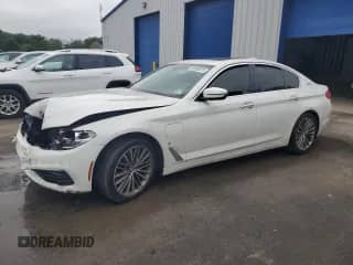 2018 BMW 5 Series 530e xDrive с VIN WBAJB1C55JB374344, выставлен на аукционе Copart как лот 59900875 с пробегом Не указан миль и Списание • Salvage title. История ставок и продаж доступна на DreamBid. Изображение 1.