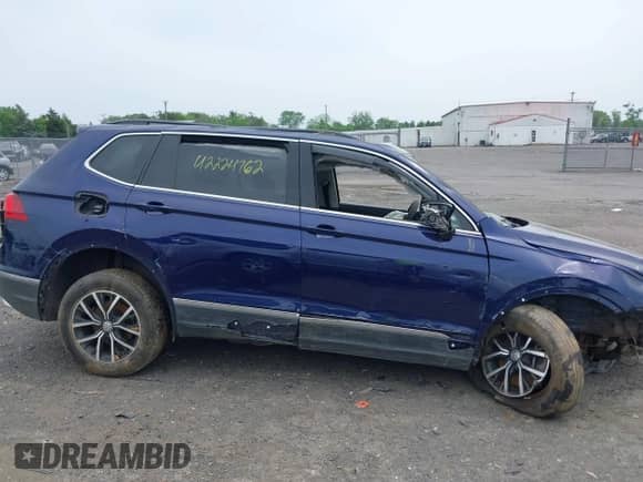 2021 Volkswagen Tiguan SE с VIN 3VV2B7AX6MM078293, выставлен на аукционе IAAI как лот 42224762 с пробегом 99 948 миль миль и . История ставок и продаж доступна на DreamBid. Изображение 12.