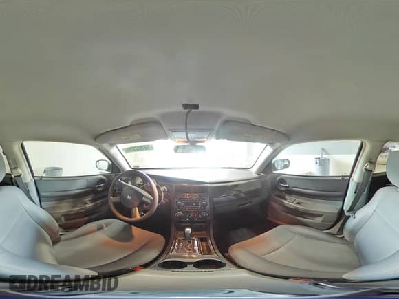 2005 Dodge Magnum SE with VIN 2D4FV48T25H161344, listed as a Copart auction lot 68303715 with 95,064 mi miles and Salvage title. Bid and sale history available at DreamBid. Image 15.