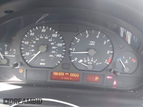 2004 BMW 3 Series 325Ci with VIN WBABD334X4PL01740, listed as a IAAI auction lot 42046401 with 198,309 mi miles and . Bid and sale history available at DreamBid. Image 7.