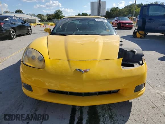 2005 Chevrolet Corvette с VIN 1G1YY24U055117410, выставлен на аукционе Copart как лот 84046495 с пробегом 48 114 миль миль и Чистый • Clean title. История ставок и продаж доступна на DreamBid. Изображение 5.