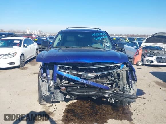 2010 Chevrolet Tahoe LTZ с VIN 1GNUCCE08AR266535, выставлен на аукционе IAAI как лот 41154068 с пробегом 212 010 миль миль и . История ставок и продаж доступна на DreamBid. Изображение 6.