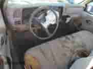1998 GMC Sierra 1500 z VIN 1GTEC14W2WZ523039, wystawiony jako Copart lot #79906003 z przebiegiem 427 209 mil mil oraz Szkoda całkowita • Salvage title. Historia ofert i sprzedaży dostępna na DreamBid. Obrazek 8.