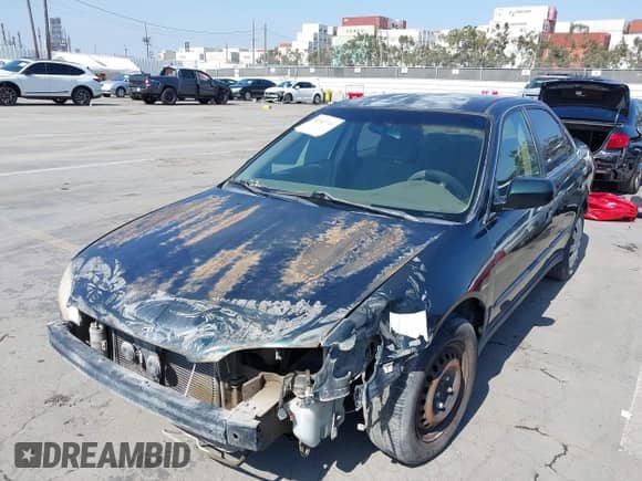 2000 Honda Accord LX с VIN JHMCG6651YC000354, выставлен на аукционе IAAI как лот 42347746 с пробегом 312 446 миль миль и . История ставок и продаж доступна на DreamBid. Изображение 6.