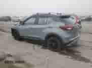 2023 Nissan Kicks SR с VIN 3N1CP5DV3PL507695, выставлен на аукционе Copart как лот 84400615 с пробегом 43 700 миль миль и Списание • Salvage title. История ставок и продаж доступна на DreamBid. Изображение 2.