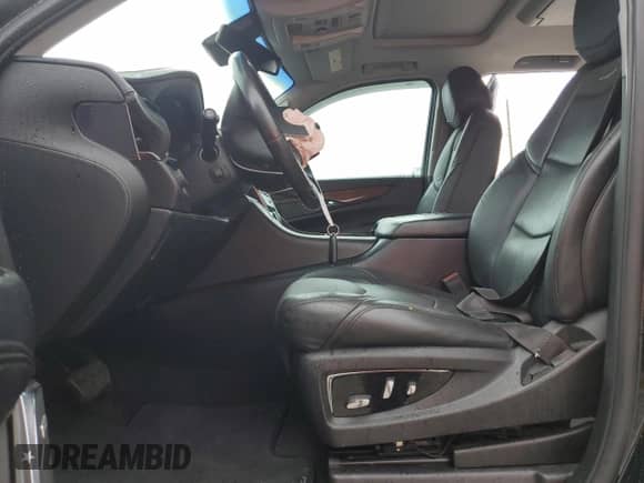 2016 Cadillac Escalade ESV Premium Collection с VIN 1GYS3JKJ8GR103968, выставлен на аукционе Copart как лот 79518134 с пробегом 175 665 миль миль и На запчасти • Non repairable. История ставок и продаж доступна на DreamBid. Изображение 7.