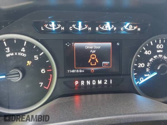 2017 Ford F-150 XLT z VIN 1FTEW1CP7HKC23929, wystawiony jako IAAI lot #43463704 z przebiegiem 114 618 mil mil oraz . Historia ofert i sprzedaży dostępna na DreamBid. Obrazek 15.