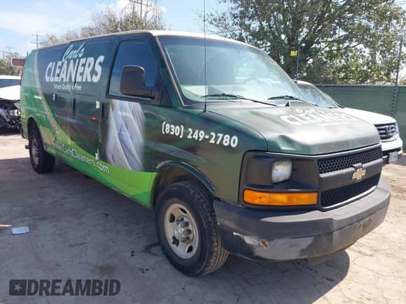 2016 Chevrolet Express Cargo z VIN 1GCWGBFF8G1129945, wystawiony jako IAAI lot #41679828 z przebiegiem 270 498 mil mil oraz . Historia ofert i sprzedaży dostępna na DreamBid. Obrazek 1.