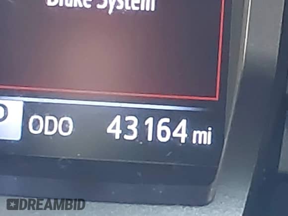 2019 Toyota Tacoma SR5 z VIN 3TMAZ5CN1KM113843, wystawiony jako IAAI lot #42716836 z przebiegiem 43 164 mil mil oraz . Historia ofert i sprzedaży dostępna na DreamBid. Obrazek 15.