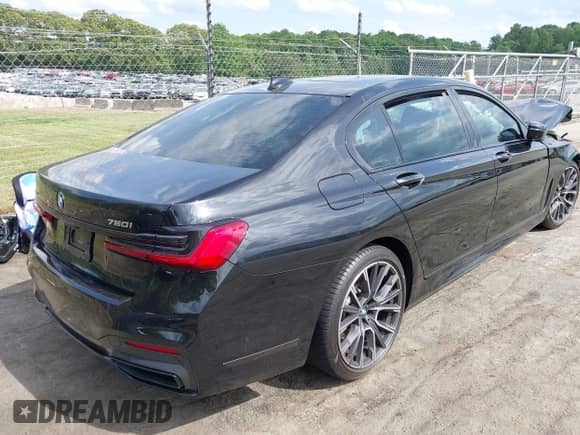 2022 BMW 7 Series 750i xDrive with VIN WBA7U2C0XNCH39635, listed as a IAAI auction lot 42182523 with Not provided miles and . Bid and sale history available at DreamBid. Image 4.