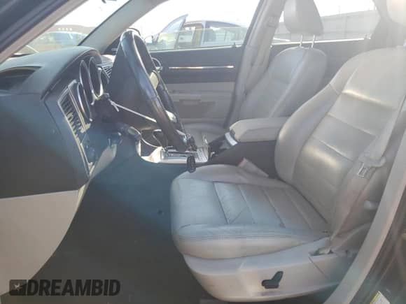 2005 Dodge Magnum RT with VIN 2D4GV58215H587205, listed as a Copart auction lot 72400054 with 115,534 mi miles and Salvage title. Bid and sale history available at DreamBid. Image 7.