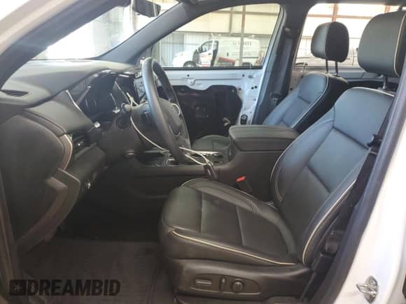 2023 Chevrolet Traverse Premier с VIN 1GNERKKW1PJ297140, выставлен на аукционе Copart как лот 66698165 с пробегом 25 778 миль миль и Списание • Salvage title. История ставок и продаж доступна на DreamBid. Изображение 7.