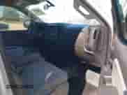 2015 Chevrolet Silverado 2500HD Work Truck z VIN 1GC2KUEG1FZ121236, wystawiony jako IAAI lot #43466359 z przebiegiem 168 338 mil mil oraz . Historia ofert i sprzedaży dostępna na DreamBid. Obrazek 5.