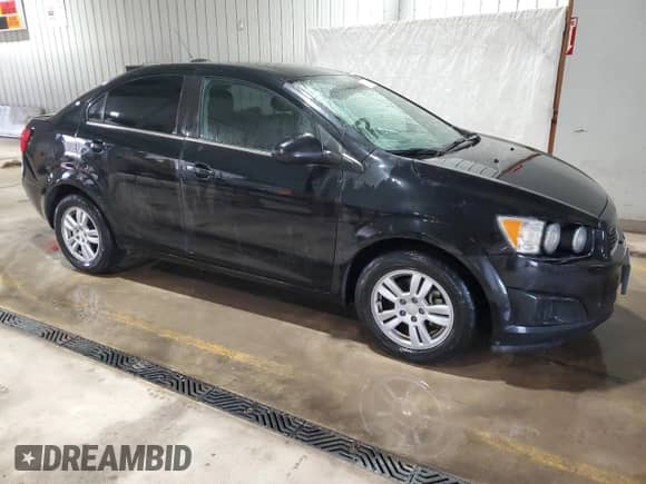 2016 Chevrolet Sonic LT z VIN 1G1JC5SB5G4142606, wystawiony jako Copart lot #86384364 z przebiegiem 76 200 mil mil oraz Szkoda całkowita • Salvage title. Historia ofert i sprzedaży dostępna na DreamBid. Obrazek 4.