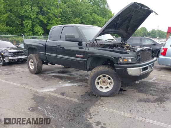 2001 Dodge 2500 with VIN 1B7KF23691J579147, listed as a IAAI auction lot 42226850 with 198,825 mi miles and . Bid and sale history available at DreamBid. Image 1.