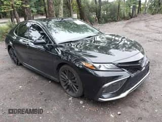 2021 Toyota Camry XSE with VIN 4T1K61AK3MU527991, listed as a IAAI auction lot 43170705 with 117,528 mi miles and . Bid and sale history available at DreamBid. Image 1.
