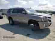 2017 Cadillac Escalade Premium Luxury z VIN 1GYS4CKJ1HR156649, wystawiony jako Copart lot #66004675 z przebiegiem 106 273 mil mil oraz Szkoda całkowita • Salvage title. Historia ofert i sprzedaży dostępna na DreamBid. Obrazek 4.