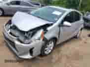 2015 Toyota Prius One z VIN JTDKDTB38F1582101, wystawiony jako IAAI lot #42429002 z przebiegiem 182 948 mil mil oraz . Historia ofert i sprzedaży dostępna na DreamBid. Obrazek 2.