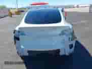2021 Tesla Model Y Long Range с VIN 5YJYGDEE3MF219908, выставлен на аукционе IAAI как лот 43170922 с пробегом Не указан миль и . История ставок и продаж доступна на DreamBid. Изображение 21.