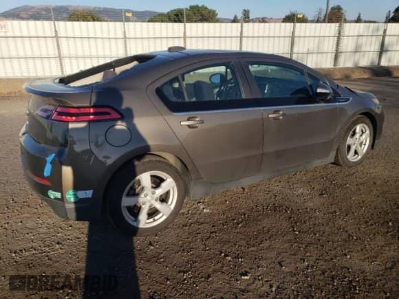 2015 Chevrolet Volt z VIN 1G1RC6E44FU107463, wystawiony jako Copart lot #72239553 z przebiegiem 125 961 mil mil oraz . Historia ofert i sprzedaży dostępna na DreamBid. Obrazek 3.