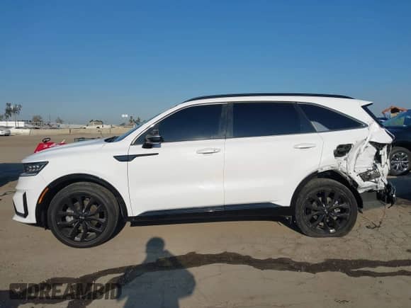 2021 Kia Sorento SX with VIN 5XYRK4LFXMG027876, listed as a IAAI auction lot 42945851 with 81,404 mi miles and . Bid and sale history available at DreamBid. Image 14.