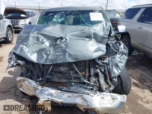 2002 GMC Sierra 1500 SLE с VIN 2GTEC19T021147216, выставлен на аукционе IAAI как лот 42580433 с пробегом Не указан миль и . История ставок и продаж доступна на DreamBid. Изображение 11.